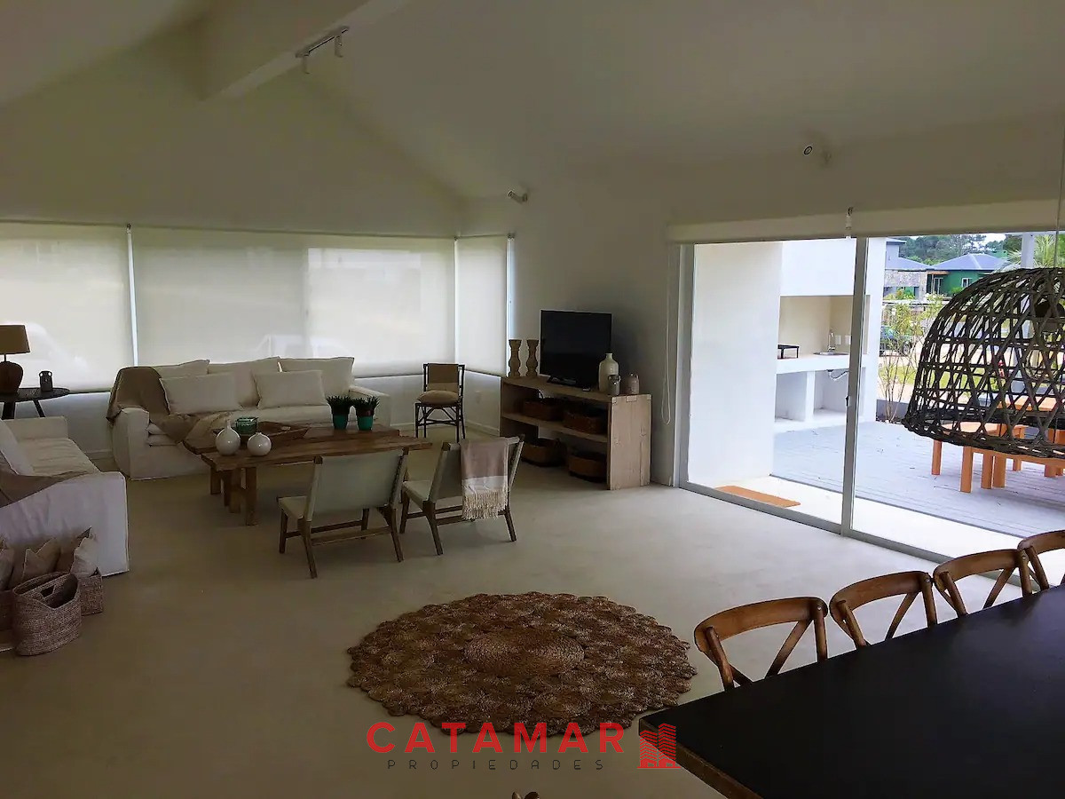 Casa ID.711 - Casa cinco dormitorios piscina parrillero Pinar del Faro Jose Ignacio Punta del Este