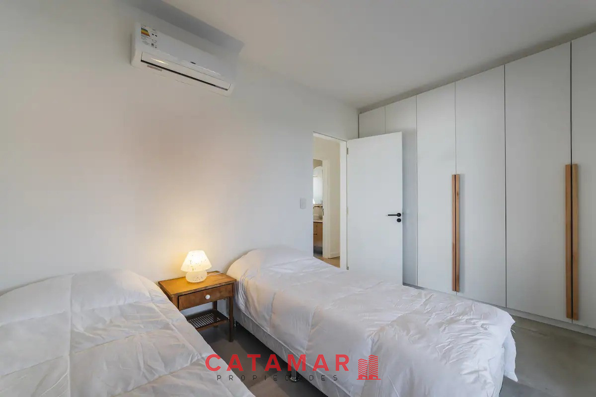 Casa ID.712 - Casa tres dormitorios dos baños toillete piscina La Barra Punta del Este