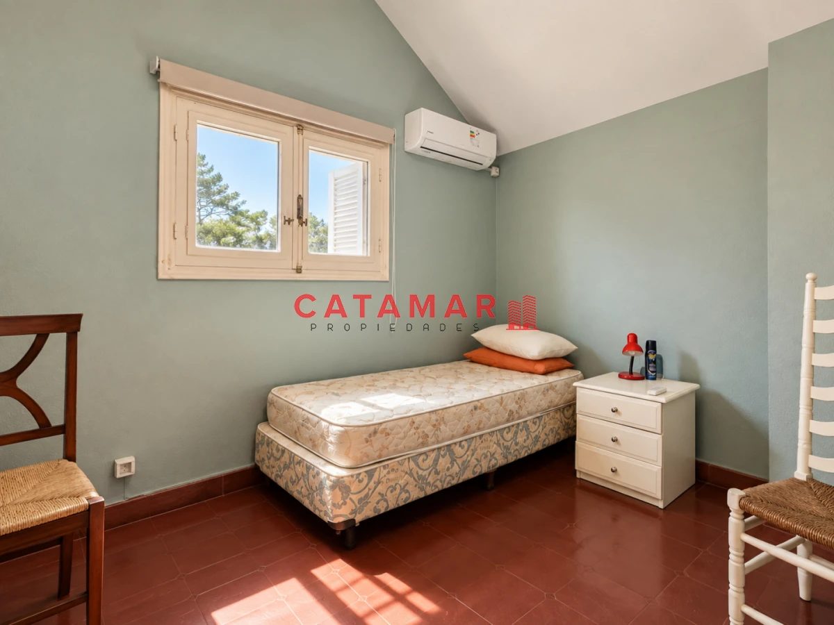 Casa ID.825 - Casa en venta playa mansa Punta del Este 