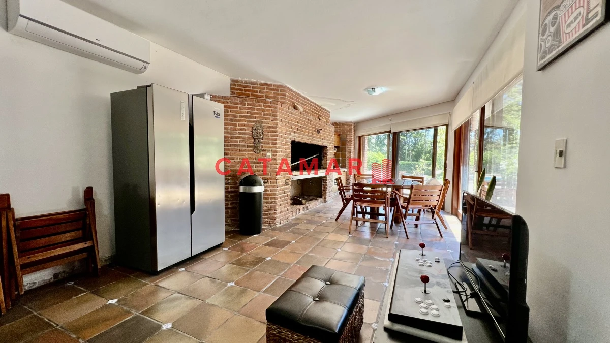 Casa ID.574 - Casa punta del este playa mansa con piscina 