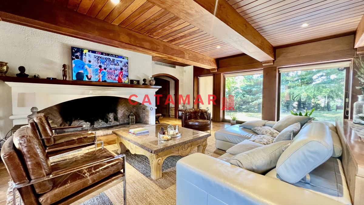 Casa ID.574 - Casa punta del este playa mansa con piscina 