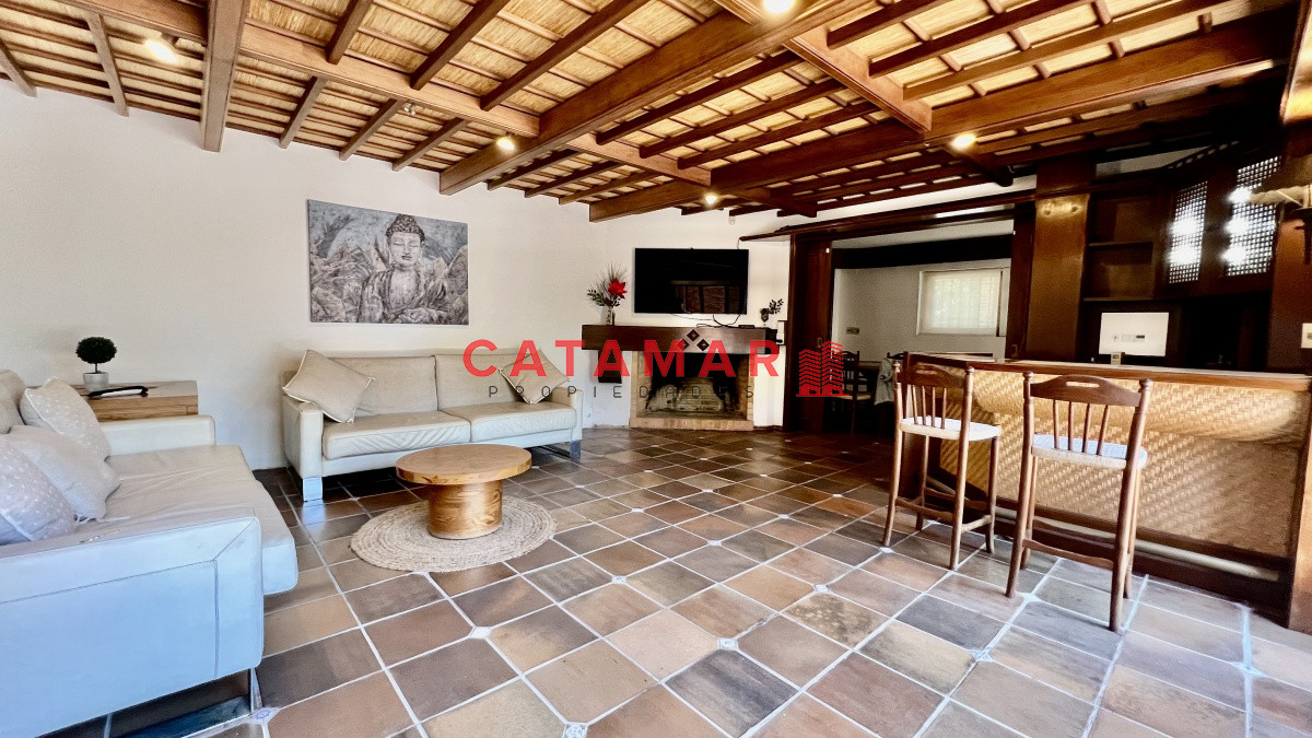 Casa ID.574 - Casa punta del este playa mansa con piscina 