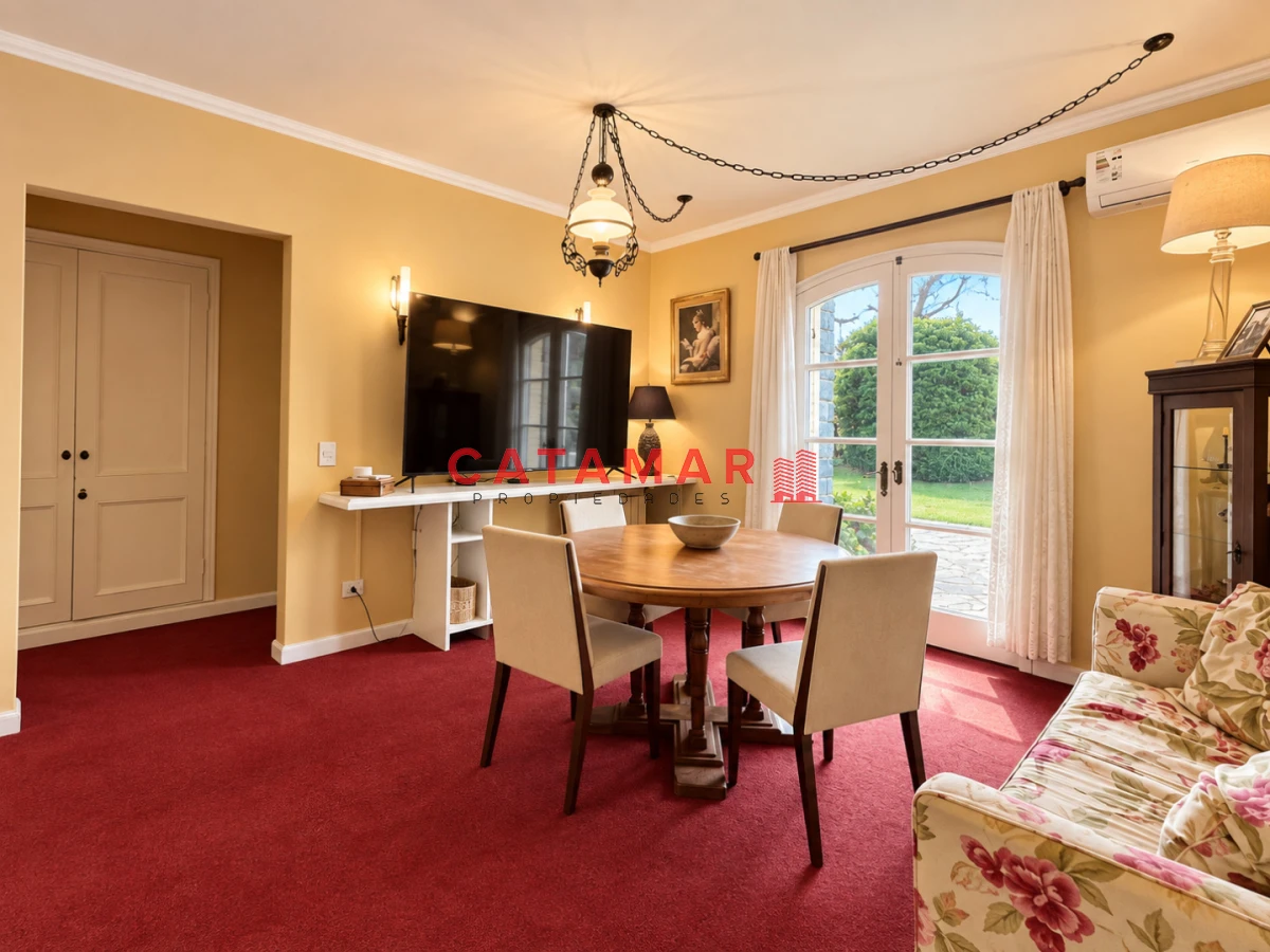 Casa ID.825 - Casa en venta playa mansa Punta del Este 