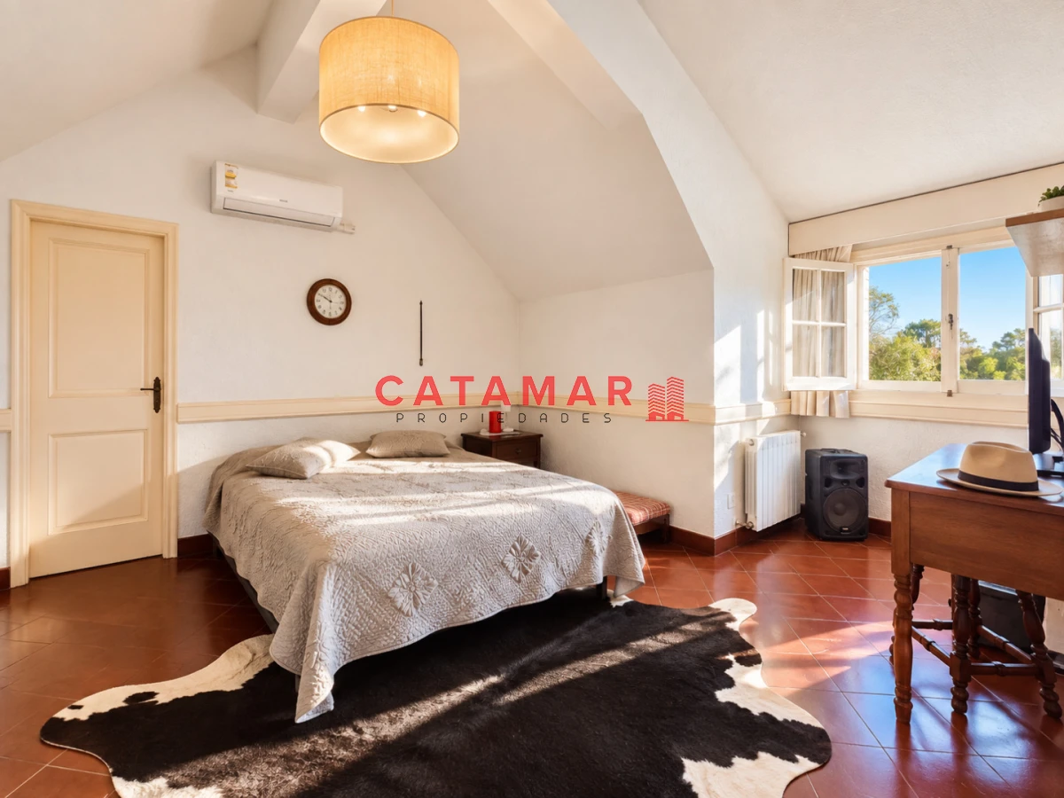 Casa ID.825 - Casa en venta playa mansa Punta del Este 