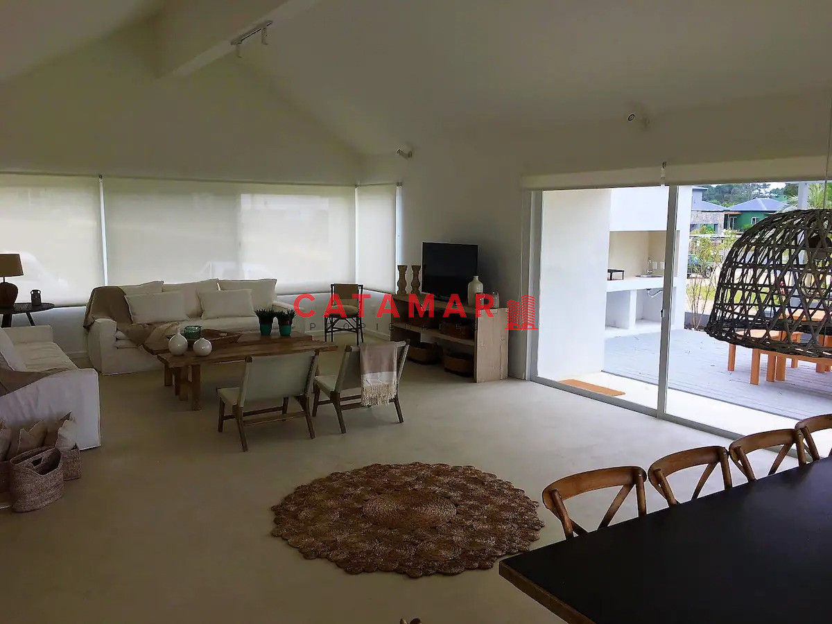 Casa ID.711 - Casa cinco dormitorios piscina parrillero Pinar del Faro Jose Ignacio Punta del Este