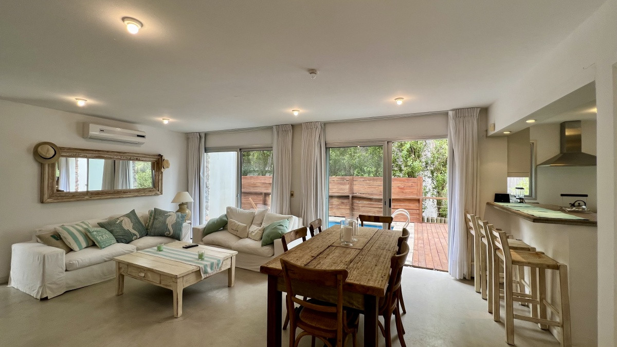 Casa ID.531 - Casa dos dormitorios en Suite dependencia de servicio Santa Mónica Jose Ignacio