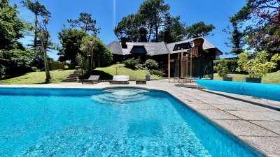 Casa punta del este playa mansa con piscina 