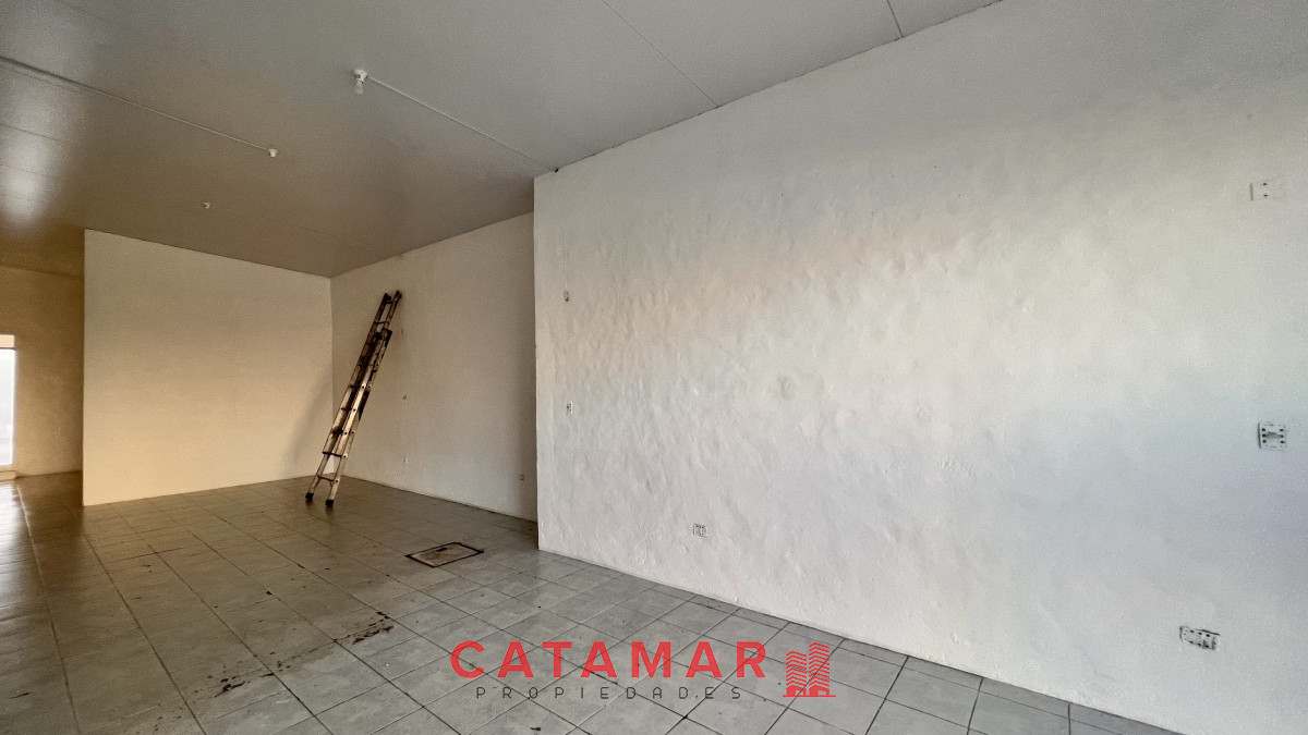 Local Comercial ID.741 - VENTA LOCAL CON RENTA MALDONADO