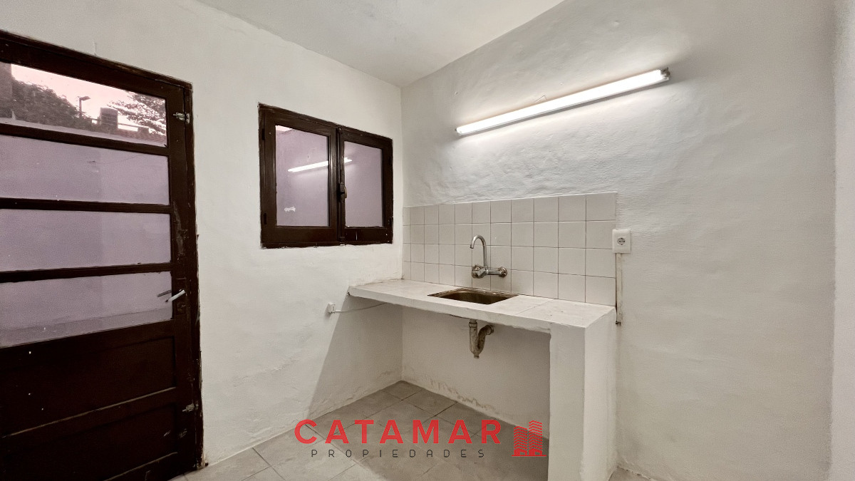 Local Comercial ID.741 - VENTA LOCAL CON RENTA MALDONADO