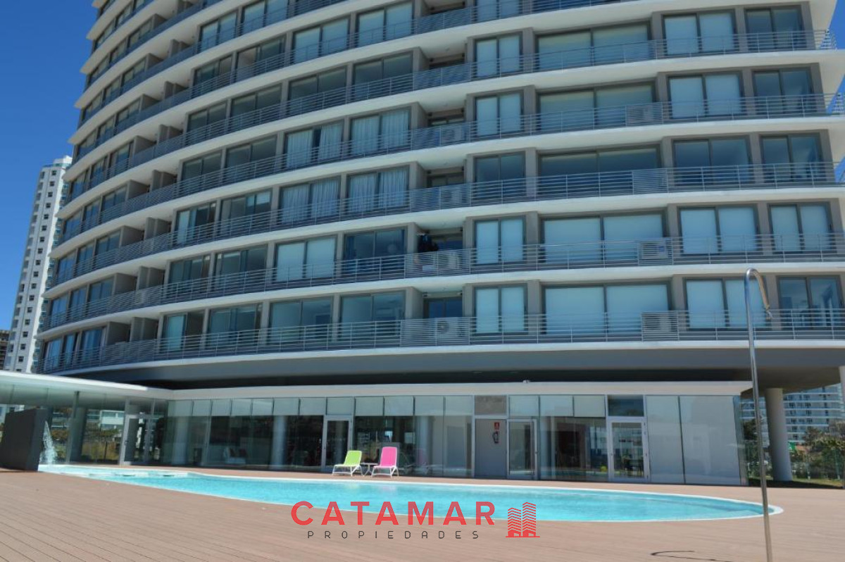 Apartamento ID.576 - Departamento Alexander Boulevard dos dormitorios dos baños Playa Mansa Punta del Este