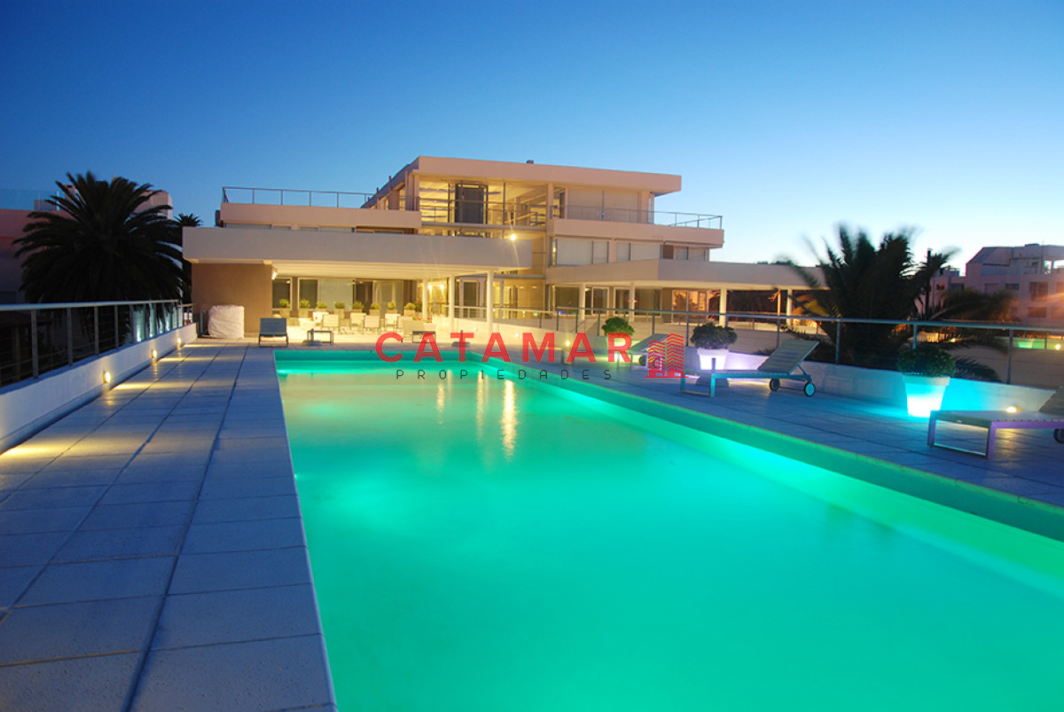 Apartamento ID.514 - Departamento dos dormitorios dos baños Península Punta del Este