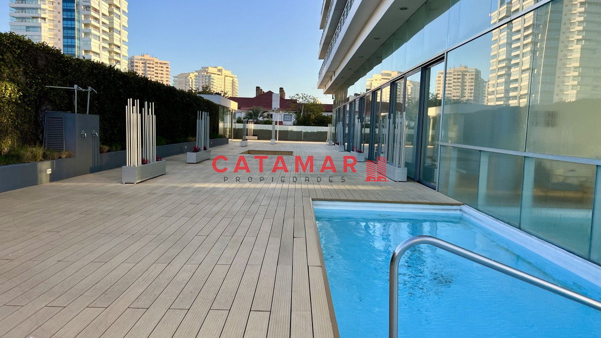 Apartamento ID.481 - Departamento en Alexander Collection de tres dormitorios mas habitación de servicio Punta del Este Playa Mansa