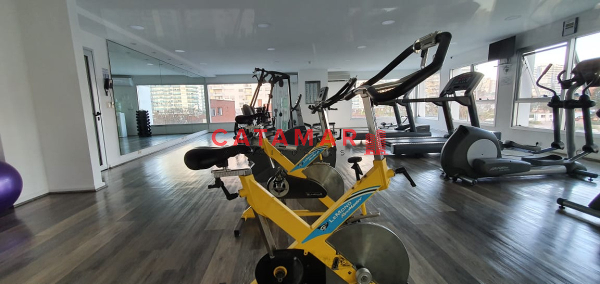 Apartamento ID.490 - Departamento dos dormitorios vista al mar Playa Mansa Punta del Este