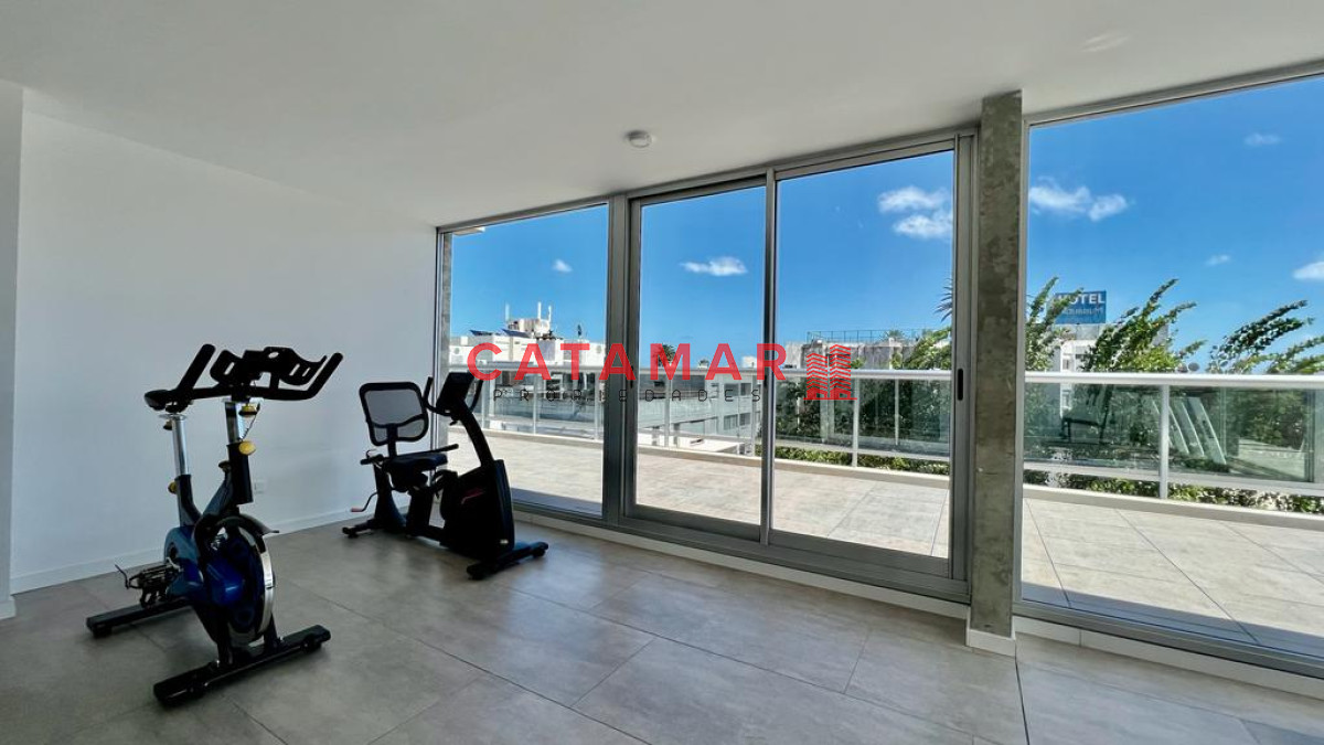 Apartamento ID.629 - Moderno departamento un dormitorio un baño Peninsula Punta del Este