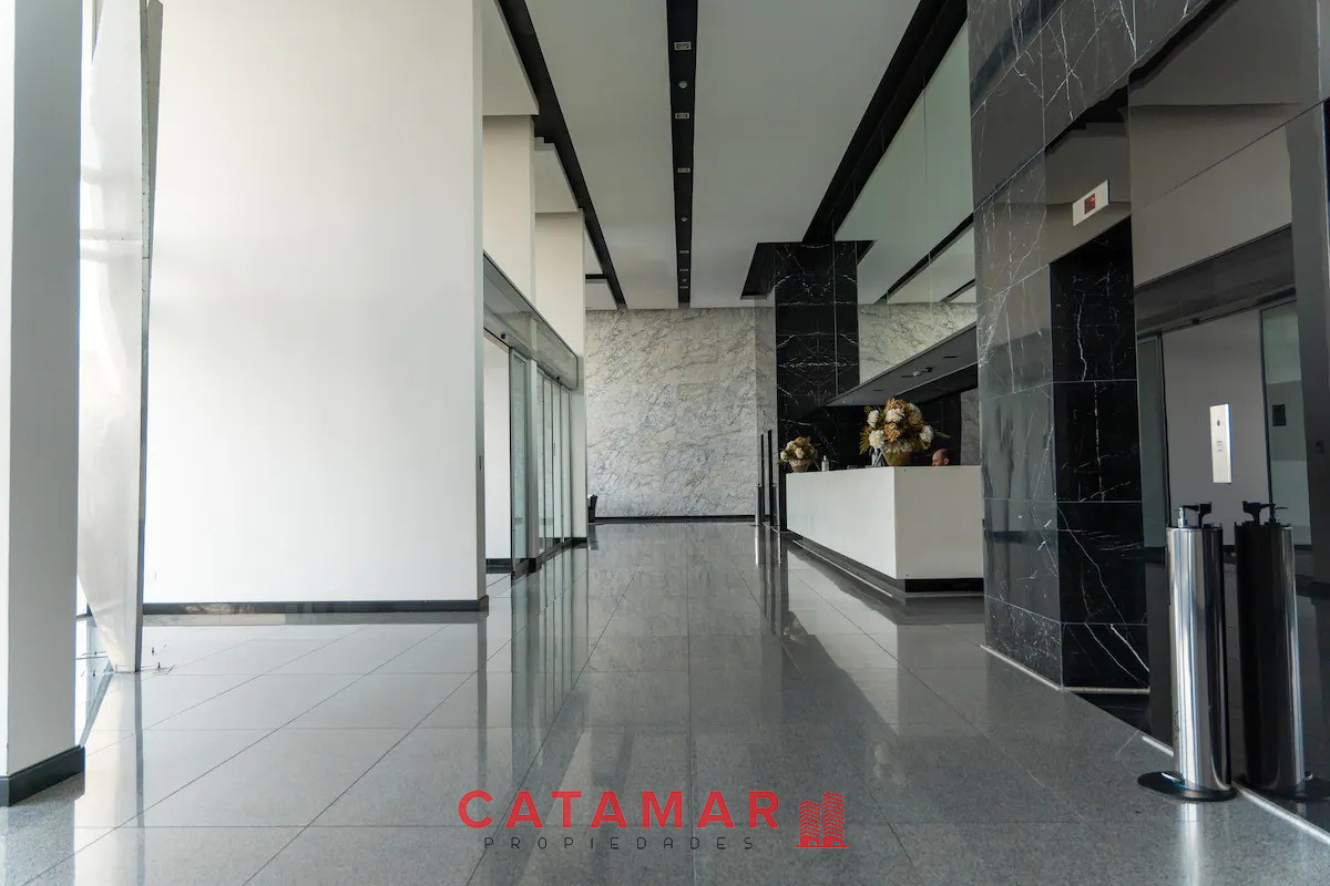 Apartamento ID.654 - Departamento Tiburon de tres dormitorios mas dependencia Playa Brava Punta del Este
