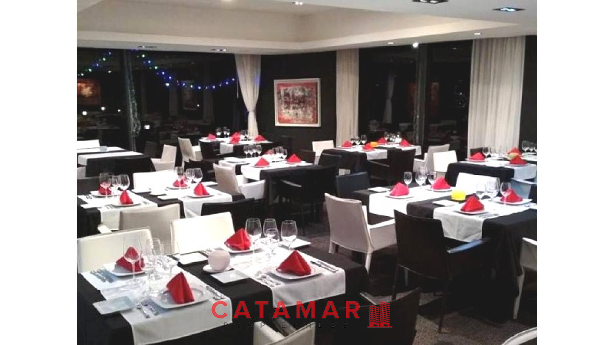 Apartamento ID.654 - Departamento Tiburon de tres dormitorios mas dependencia Playa Brava Punta del Este