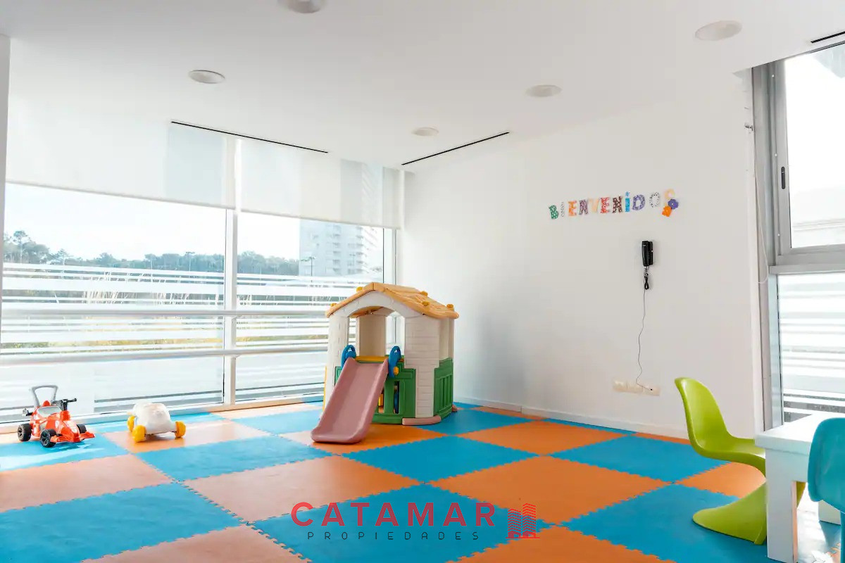 Apartamento ID.654 - Departamento Tiburon de tres dormitorios mas dependencia Playa Brava Punta del Este