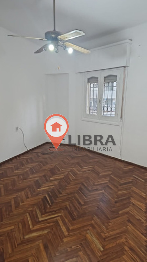 Apartamento ID.9150 - Alquiler Cómodo Apto Al Frente 2 Dormitorios Patio En Parque Rodó