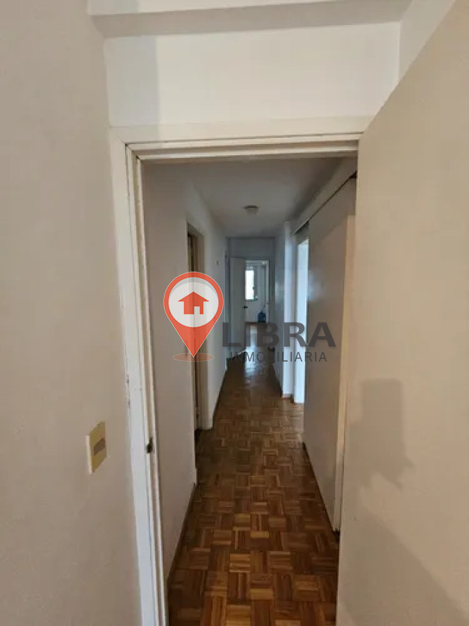 Apartamento ID.10030 - Hermoso Apartamento De 3 Dorm  Frente A La Rambla Pocitos
