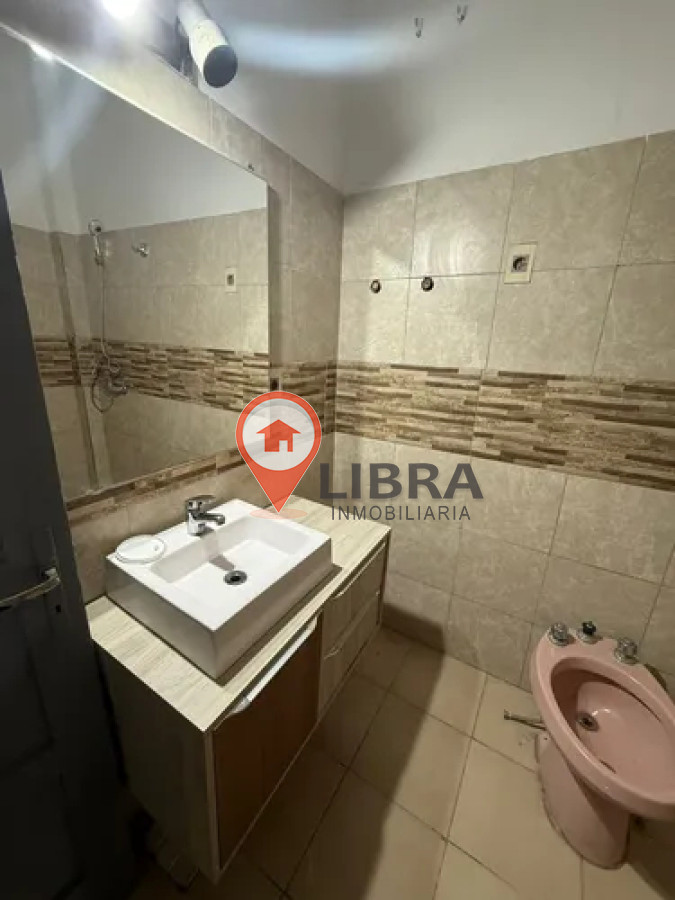 Apartamento ID.9946 - Venta Apartamento De 2 Dormitorios En Centro