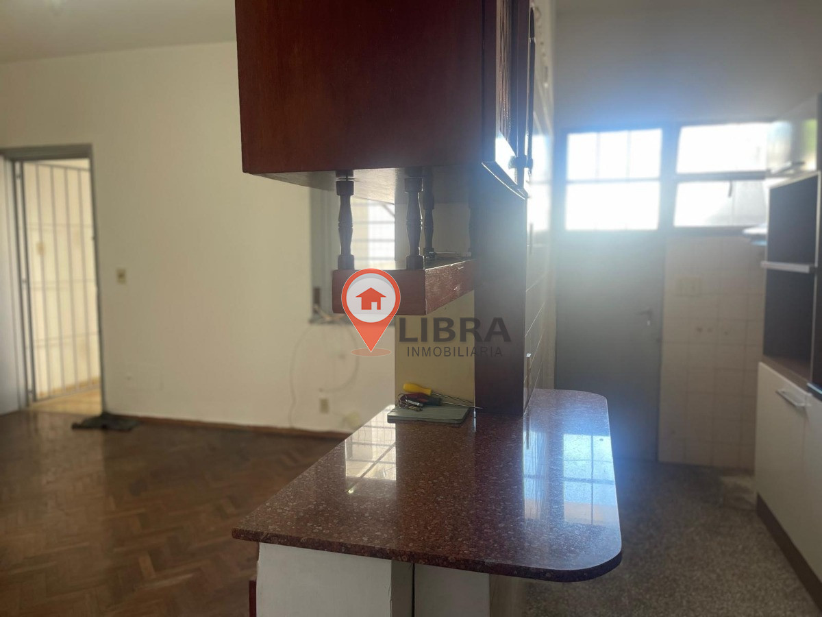 Apartamento ID.7699 - Alquiler Apartamento 2 Dormitorios Al Frente A 50 Mt De Playa Malvin Parrillero
