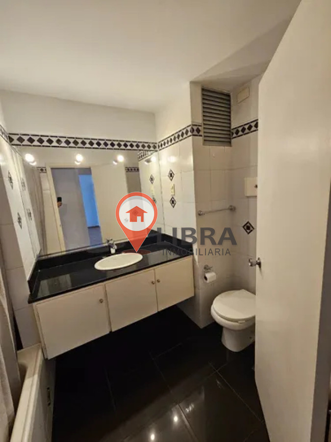 Apartamento ID.10030 - Hermoso Apartamento De 3 Dorm  Frente A La Rambla Pocitos