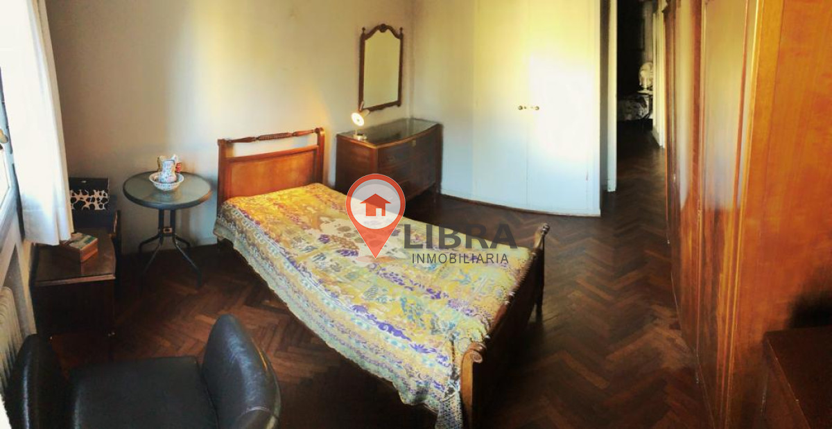 Apartamento ID.3050 - IMPERDIBLE! SE VENDE EN CIUDAD VIEJA 3 DORMITORIOS 2 BAÑOS!
