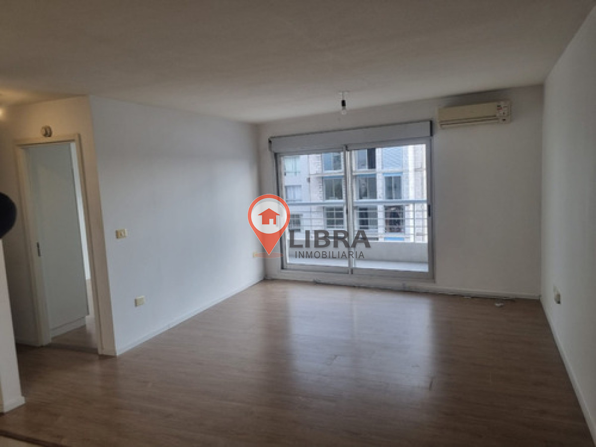 Apartamento ID.9651 - Hermoso Apartamento De 1 Dorm Con Gran Balcón 