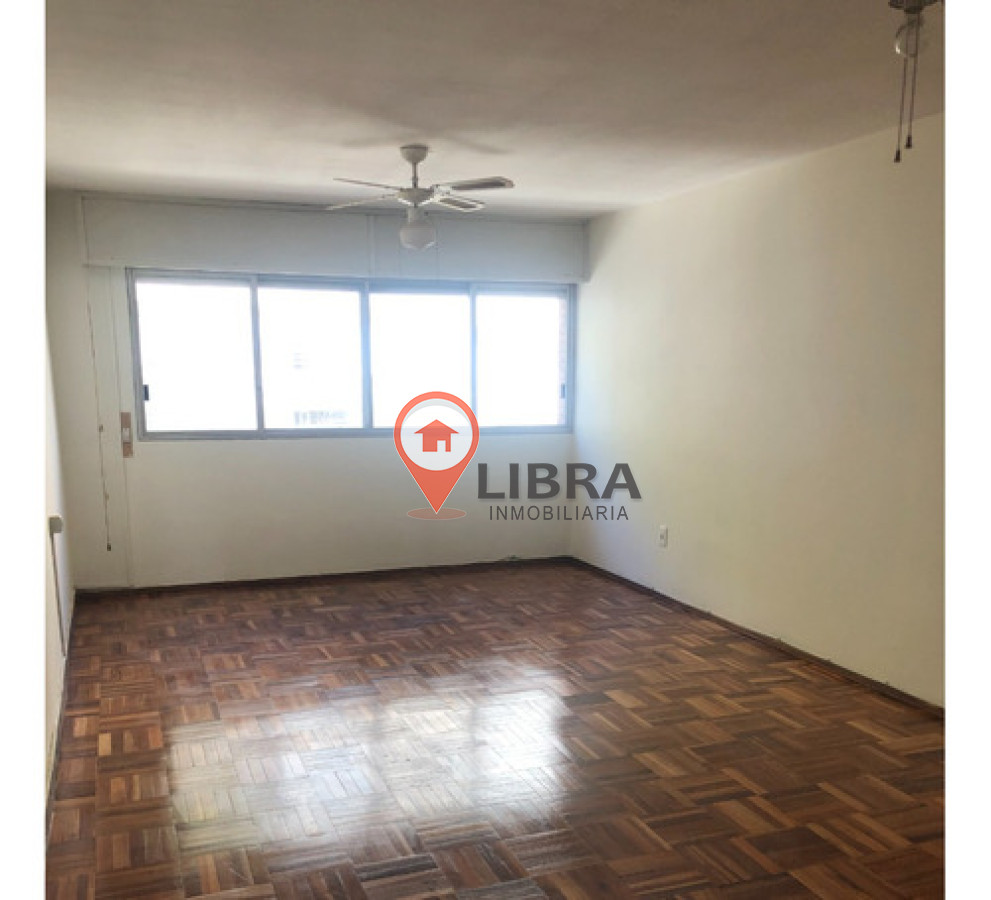 Apartamento ID.10022 - Lindo Apartamento De 2 Dorm Iluminado 