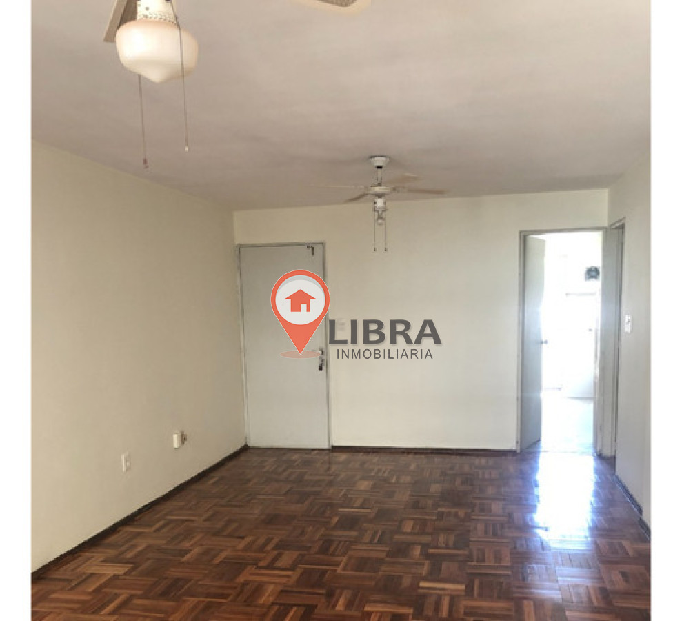 Apartamento ID.10022 - Lindo Apartamento De 2 Dorm Iluminado 