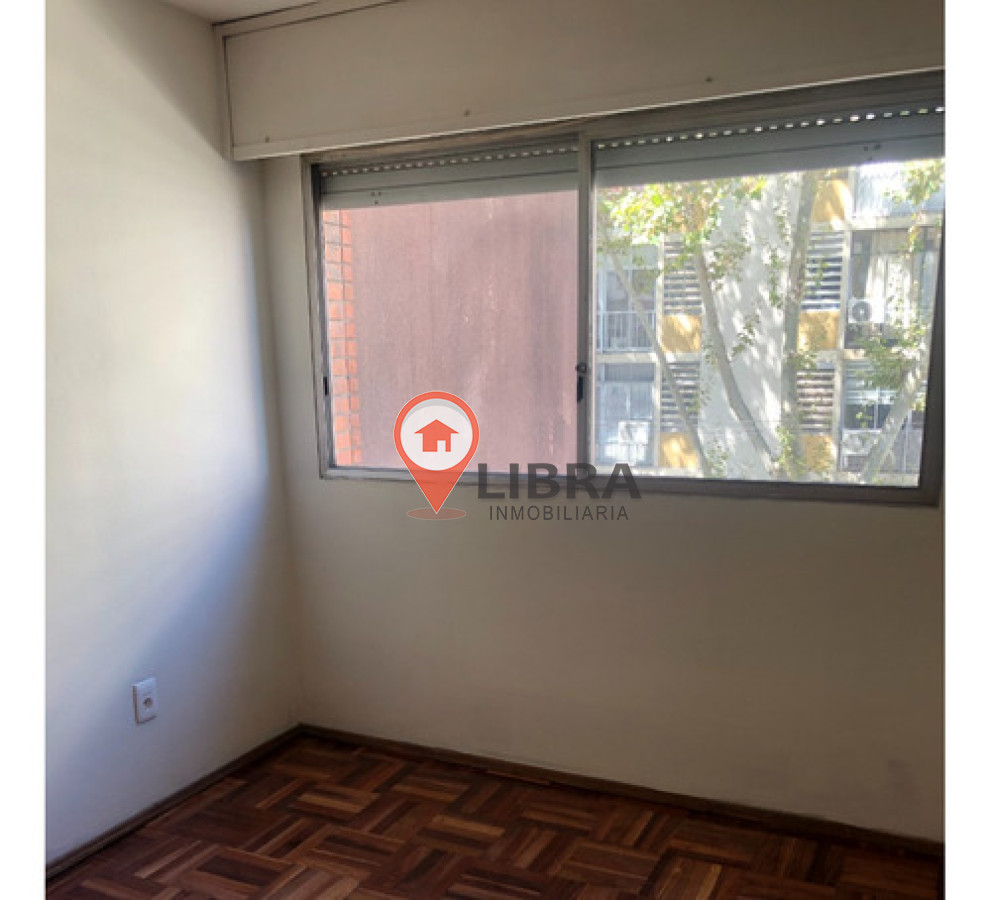 Apartamento ID.10022 - Lindo Apartamento De 2 Dorm Iluminado 