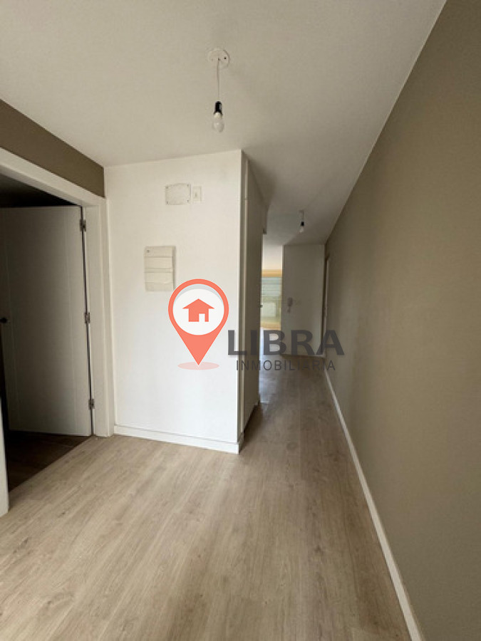 Apartamento ID.10092 - Oportunidad!! Venta Apartamento 2 Dormitorios Con Renta En Cordón Sur
