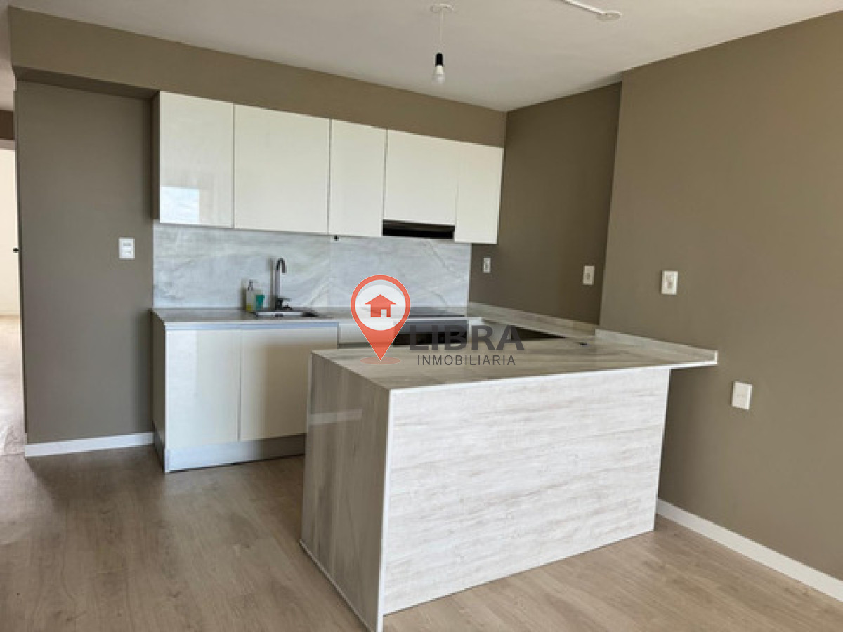 Apartamento ID.10092 - Oportunidad!! Venta Apartamento 2 Dormitorios Con Renta En Cordón Sur