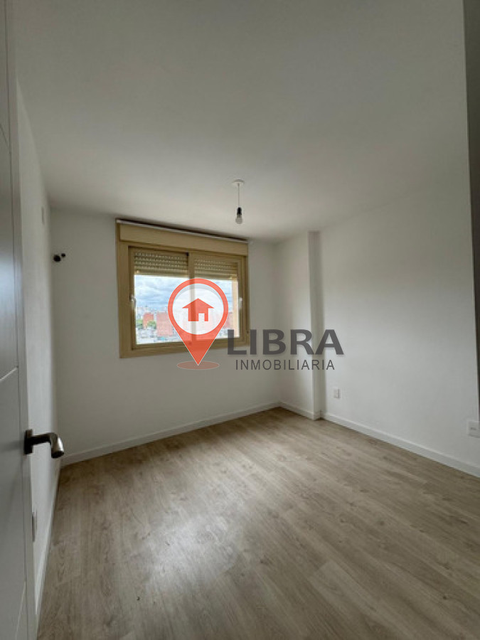 Apartamento ID.10092 - Oportunidad!! Venta Apartamento 2 Dormitorios Con Renta En Cordón Sur