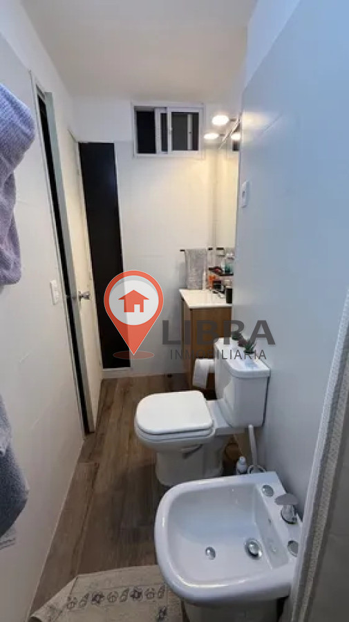 Apartamento ID.10096 - Alquiler Apartamento 2 Dormitorios Y Garage, Centro, Montevideo