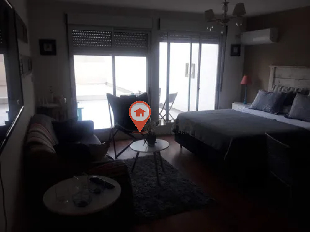 Apartamento ID.10104 - Alquiler Monoambiente Con Patio, Punta Carretas