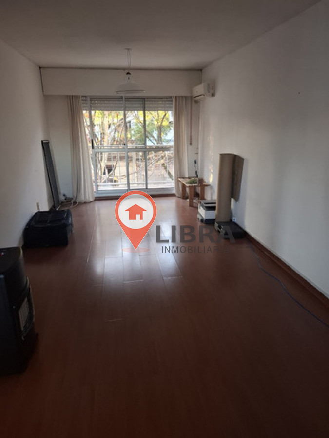 Apartamento ID.10110 - Alquiler Apartamento 2 Dormitorios Y Balcón, Cordón !!