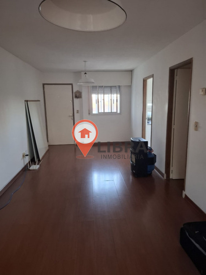 Apartamento ID.10110 - Alquiler Apartamento 2 Dormitorios Y Balcón, Cordón !!