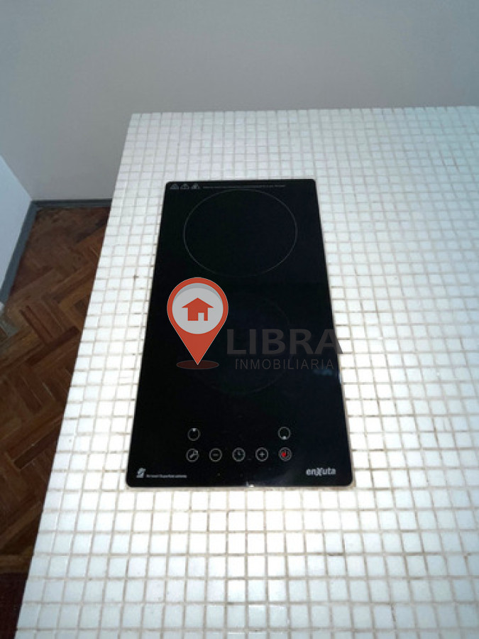 Apartamento ID.10127 - Alquiler Monoambiente Luminoso Excelente Estado En Centro