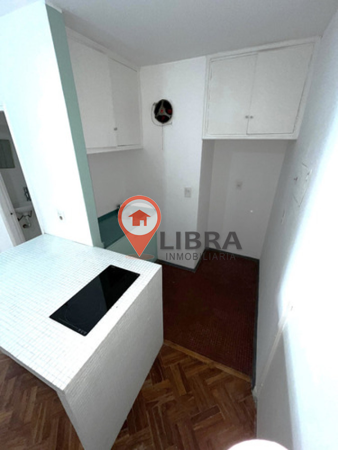 Apartamento ID.10127 - Alquiler Monoambiente Luminoso Excelente Estado En Centro
