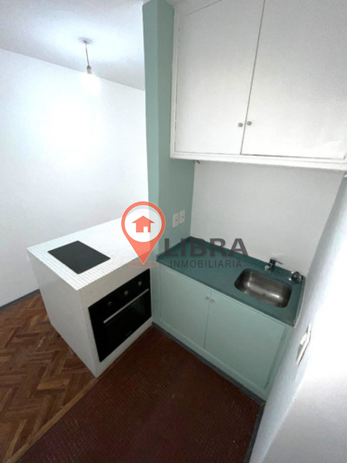 Apartamento ID.10127 - Alquiler Monoambiente Luminoso Excelente Estado En Centro