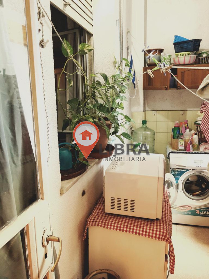 Apartamento ID.3050 - IMPERDIBLE! SE VENDE EN CIUDAD VIEJA 3 DORMITORIOS 2 BAÑOS!