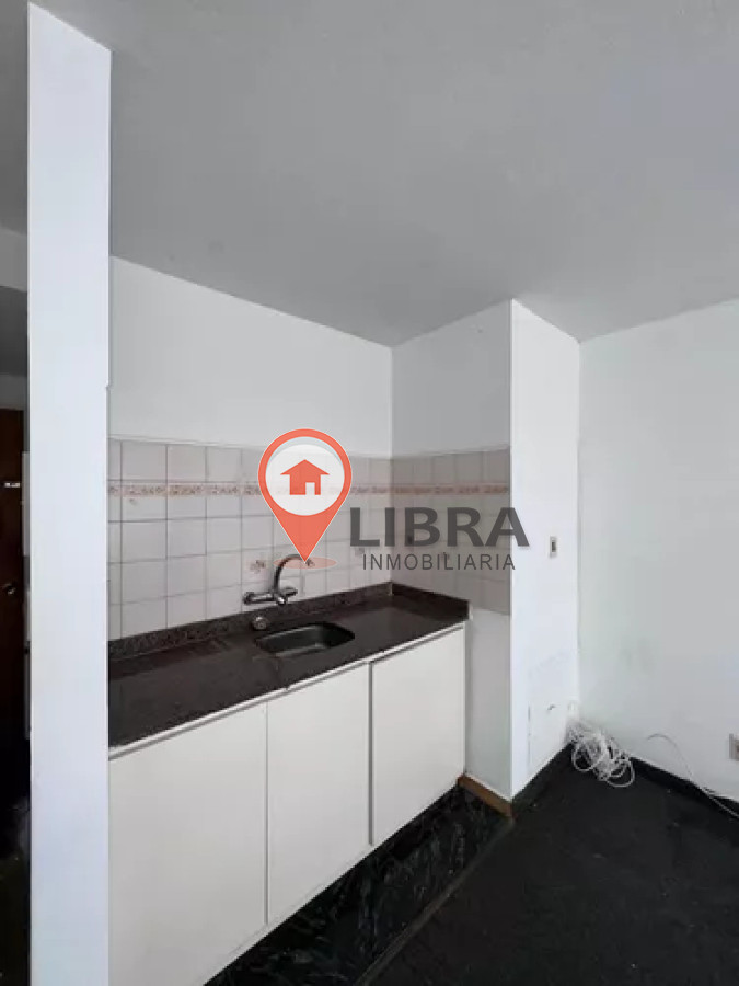 Apartamento ID.6578 - Alquiler Monoambiente  A Media Cuadra De La Rambla Pocitos