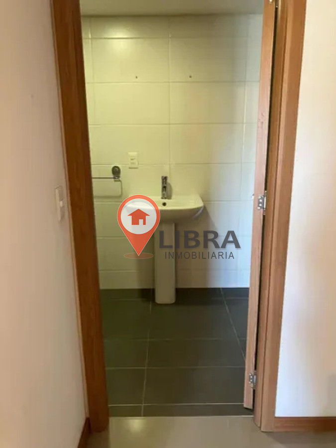 Apartamento ID.9880 - Hermoso Apartamento De 2 Dorm En Centro 