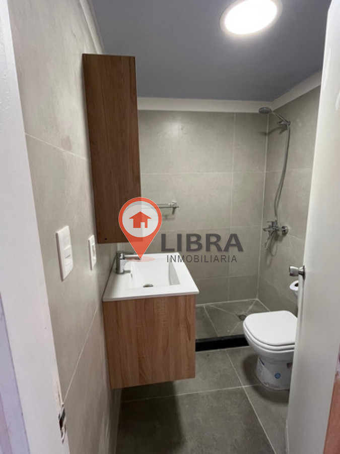 Apartamento ID.10045 - Alquiler Apartamento 1 Dormitorio Reformado A Nuevo En Centro