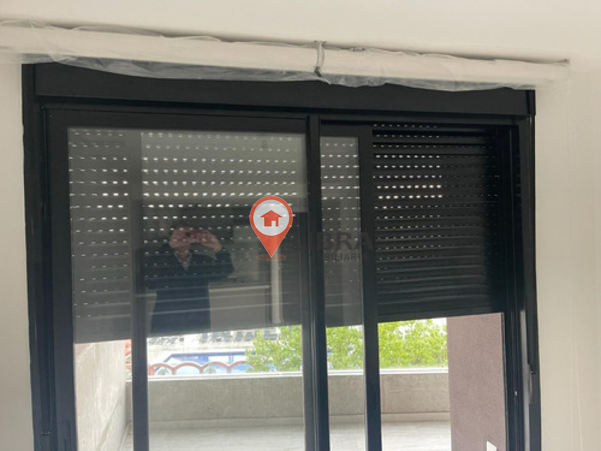 Apartamento ID.9619 - Alquiler Apto 1 Dorm Al Frente Soleado Y Amplio, Nuevo En Punta Carretas