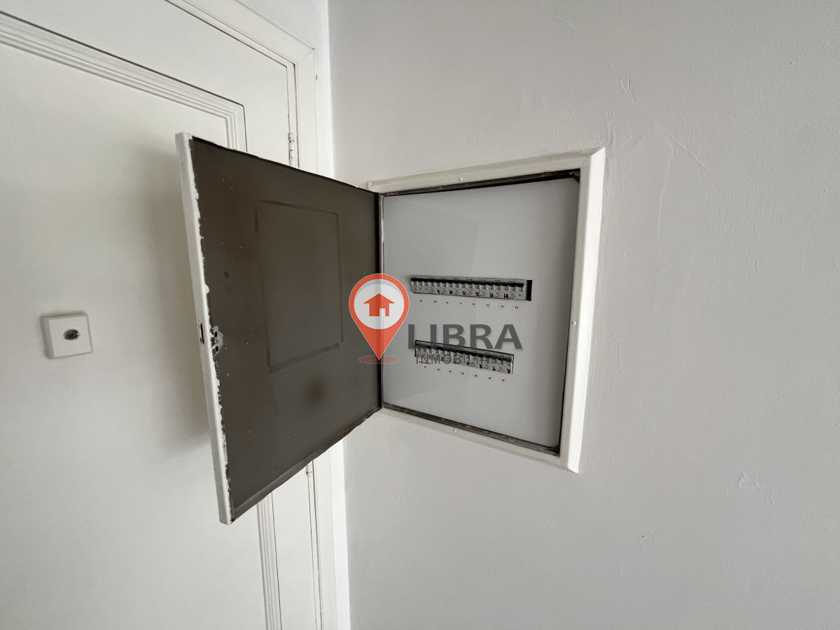 Apartamento ID.3050 - IMPERDIBLE! SE VENDE EN CIUDAD VIEJA 3 DORMITORIOS 2 BAÑOS!