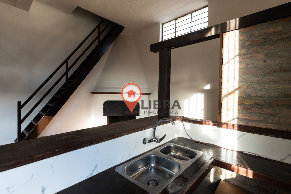 Apartamento ID.5017 - Oportunidad Apartamento Loft Renovado En Ciudad Vieja