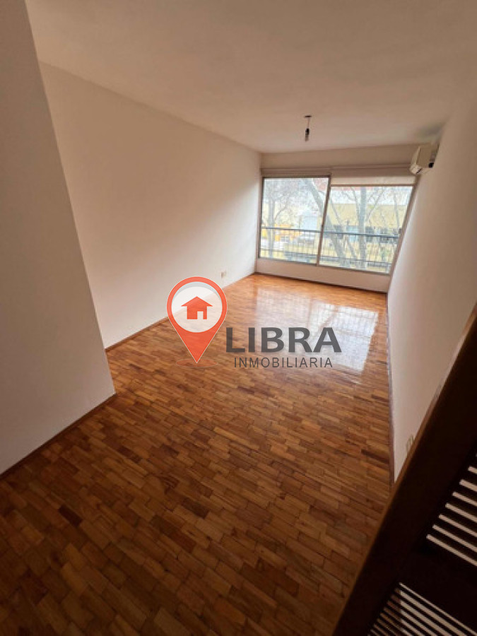 Apartamento ID.10135 - Alquiler apartamento 2 dormitorios y balcón en Palermo