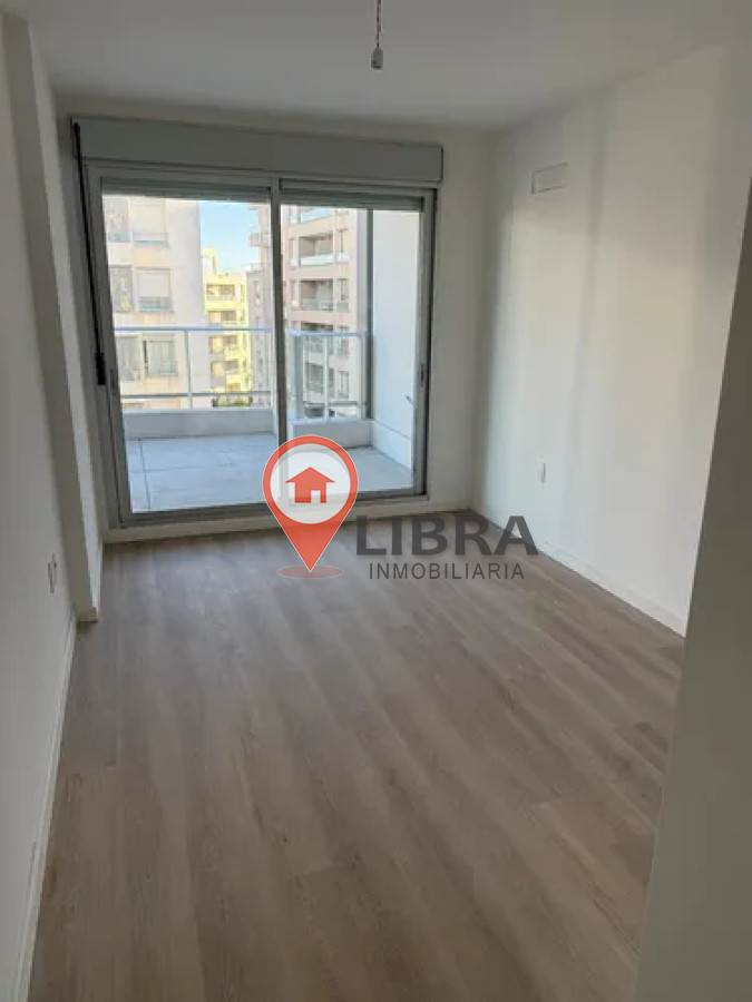 Apartamento ID.9836 - Hermoso Apartamento De Un Dormitorio Con Vestidor Y Garage En La Comercial
